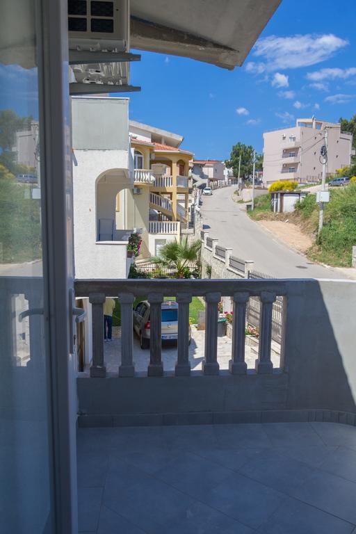 Apartments Miki Bar Exterior photo