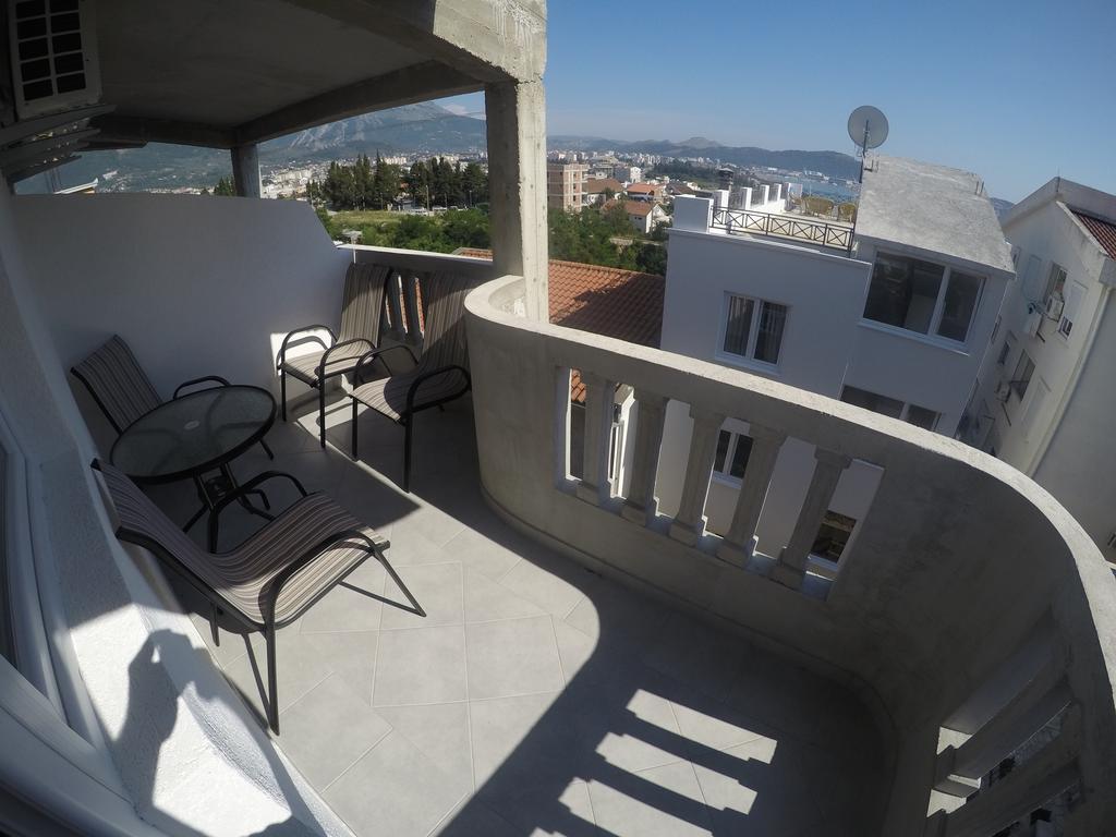Apartments Miki Bar Exterior photo